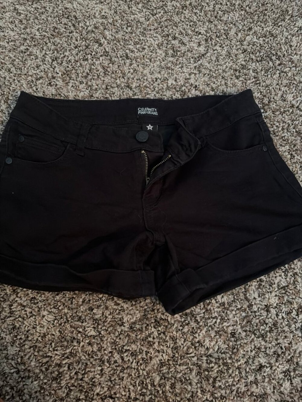 Shorts - Picture 1 of 3